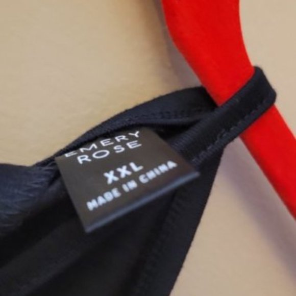 Cute Emery Rose Blank Tank Size XXL - Picture 3 of 3